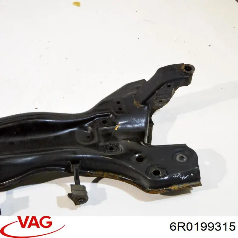 Do koszyka 6R0199315 VAG Korpus osi przedniej