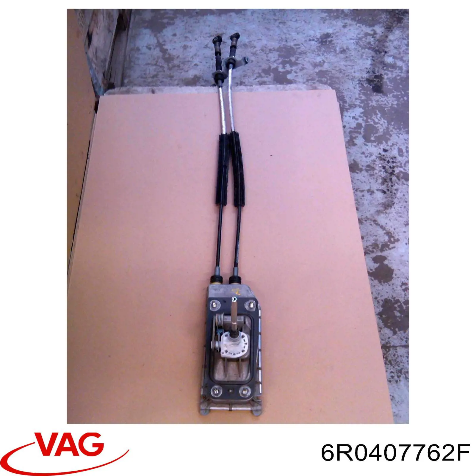 Półoś napędowa przednia prawa VAG 6R0407764PX cena, od 132,67 USD