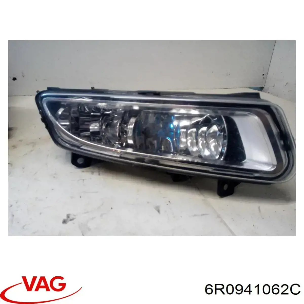 Do koszyka 6R0941062C VAG Lampa przeciwmgielna prawa