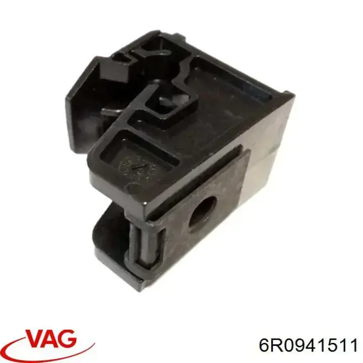 Do koszyka 89410821902 VAG Wspornik (adapter) mocowania reflektora przedniego