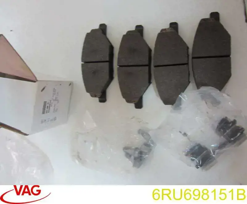 Klocki hamulcowe przednie tarczowe VAG 6RU698151B cena, od 22,02 USD
