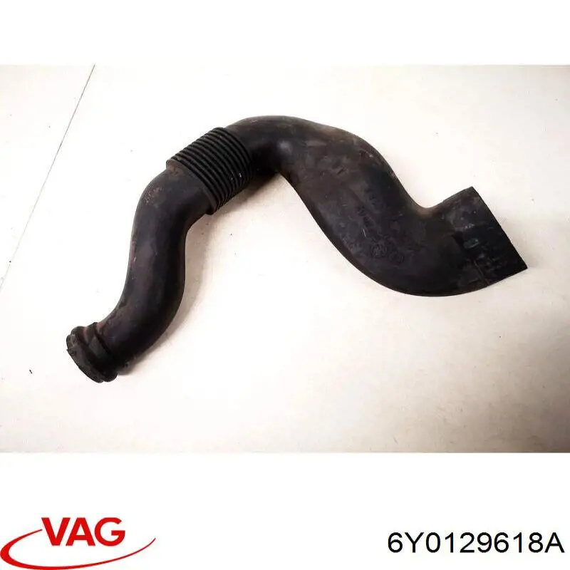 Do koszyka 6Y0129618A VAG Króciec powietrza, wlot filtra powietrznego