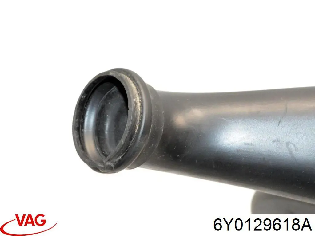 Króciec powietrza, wlot filtra powietrznego VAG 6Y0129618A cena, od 47,51 USD