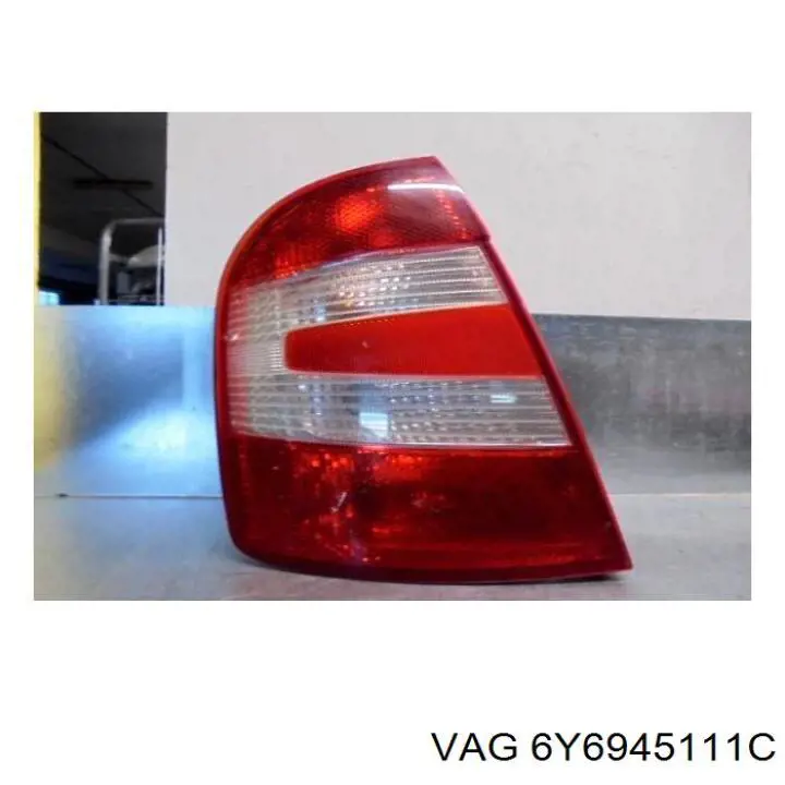 6Y6945111C VAG Lampa zespolona tylna lewa