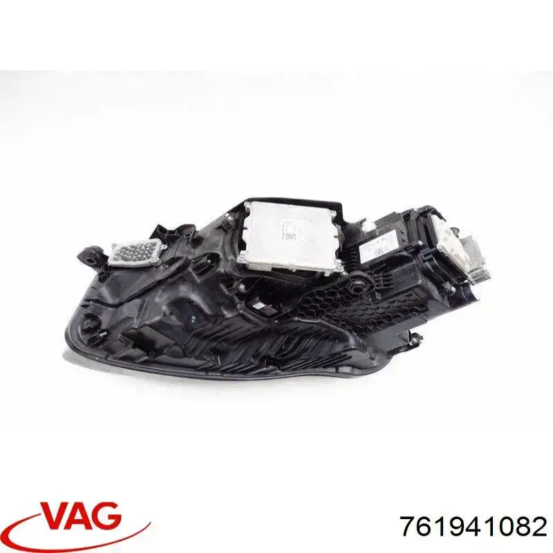 Do koszyka 761941082 VAG Reflektor prawy