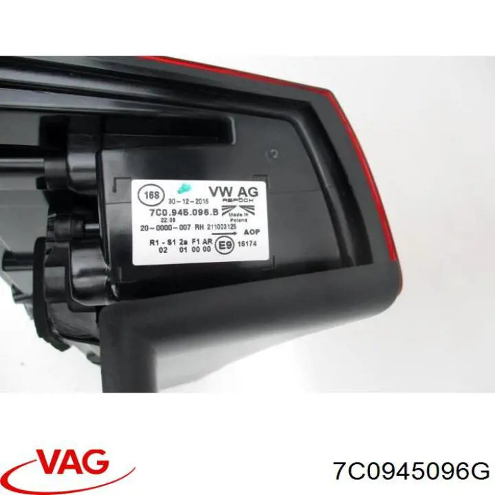 Lampa zespolona tylna prawa VAG 7C0945096G cena, od 122,52 USD