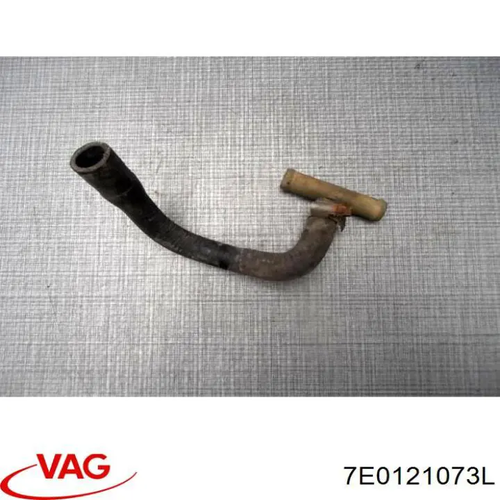 Przewód (króciec) chłodnicy dolny VAG 7E0121073L cena, od 45,97 USD