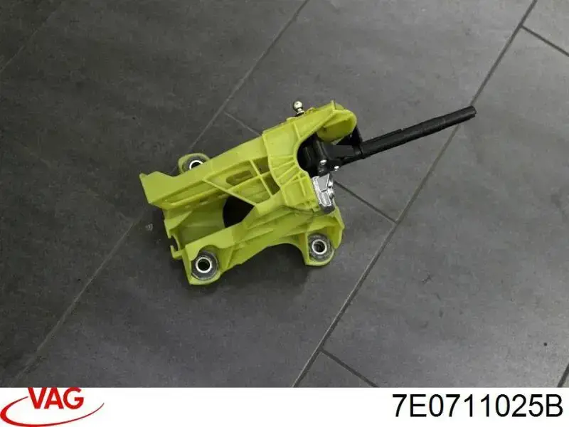 Do koszyka 7E0711025B VAG Mechanizm zmiany biegów (cięgno)