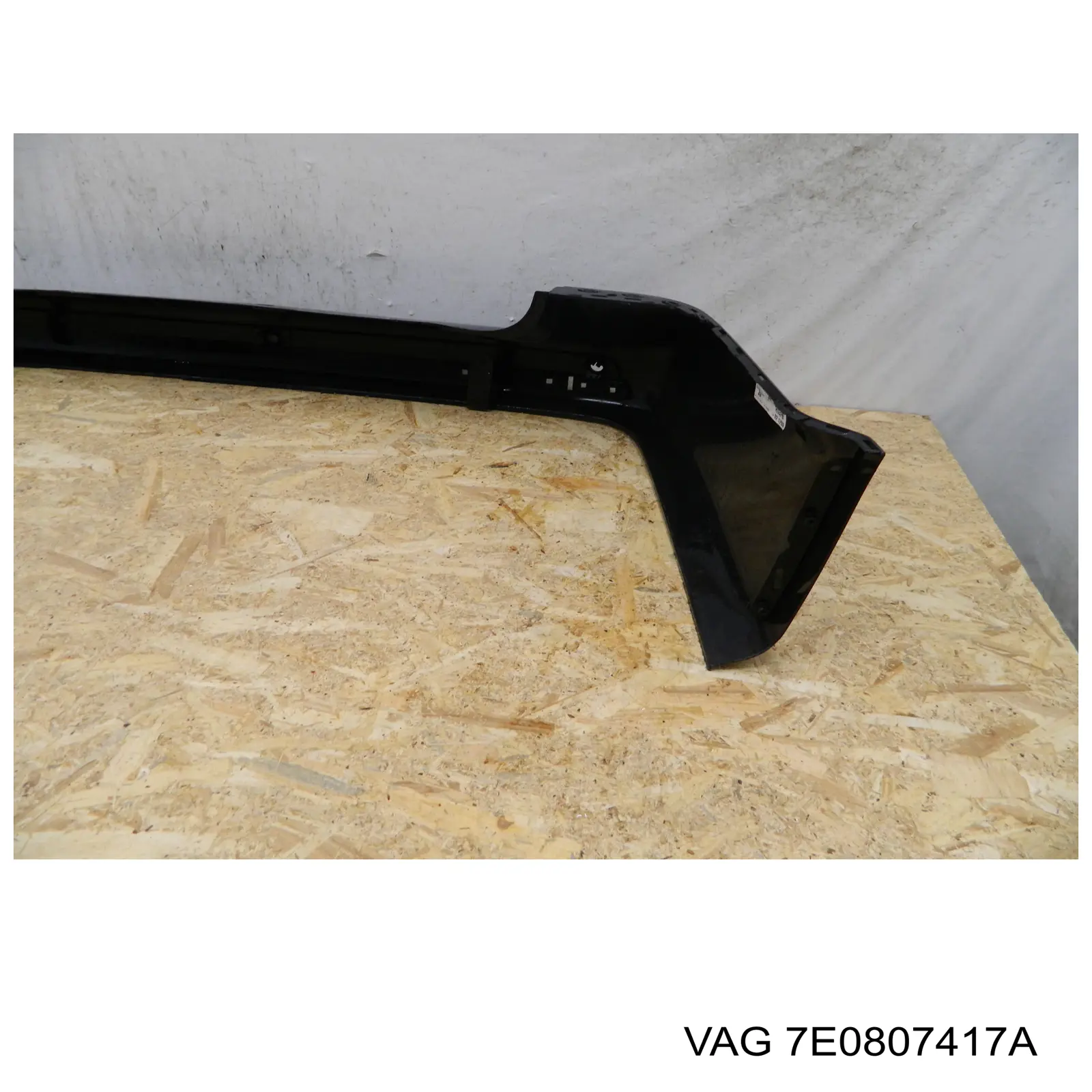 Do koszyka 7E0807417A VAG Zderzak tylny