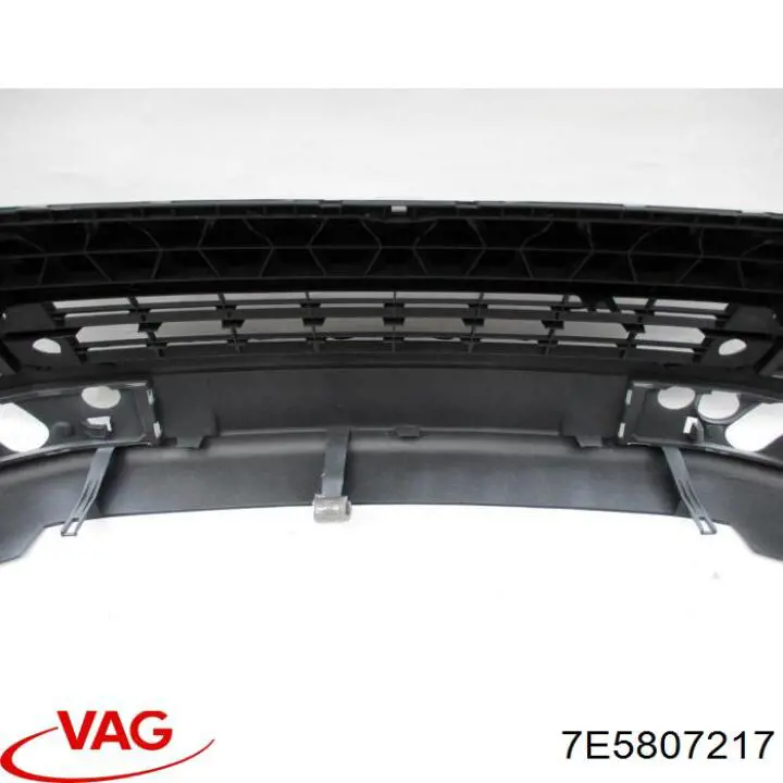 Do koszyka 7E5807217 VAG Zderzak przedni