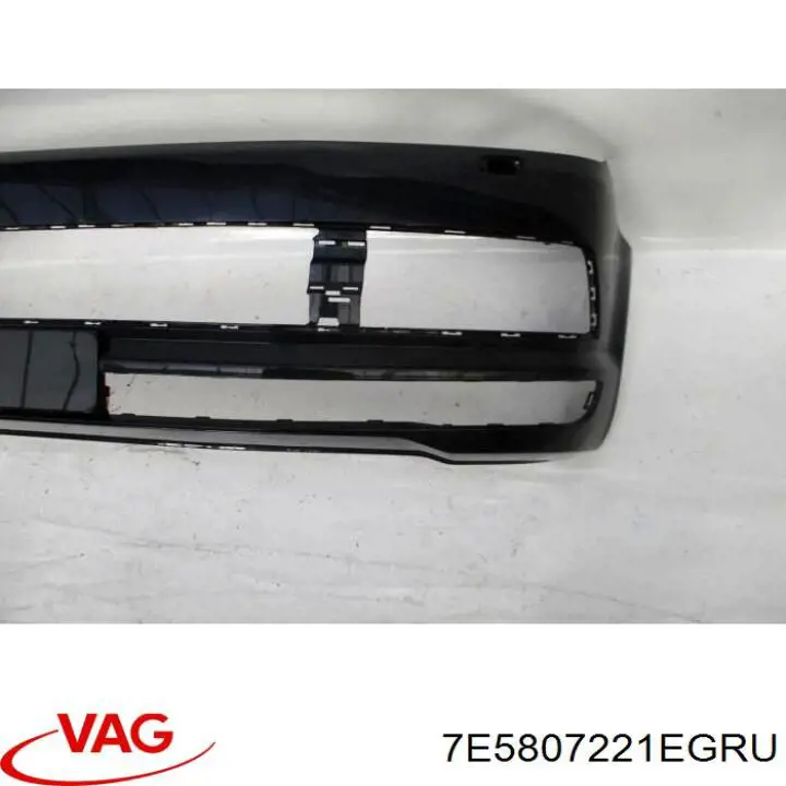 Zderzak przedni VAG 7E5807221EGRU cena, od 319,51 USD