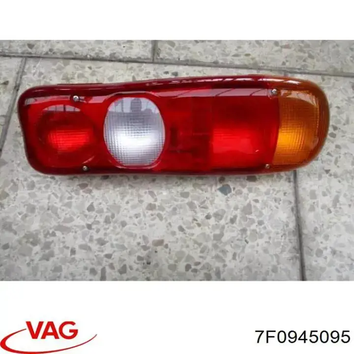 Lampa zespolona tylna lewa VAG 7F0945095 cena, od 268,37 USD