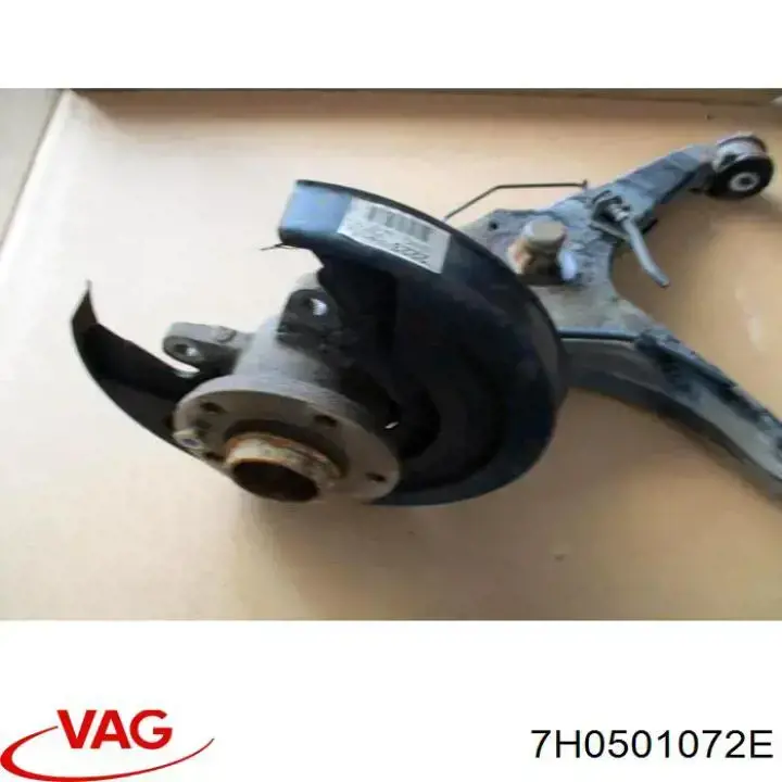 Wahacz zawieszenia tylnego dolny prawy VAG 7H0501072E cena, od 246,87 USD