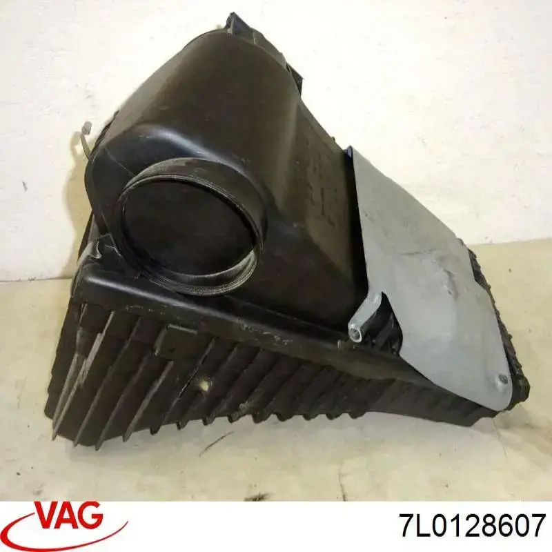Obudowa filtra powietrza lewy VAG 7L0128607 cena, od 47,67 USD