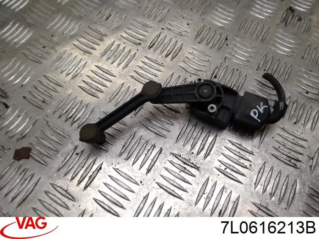 7L0616213B VAG Czujnik poziomowania karoserii przedni lewy