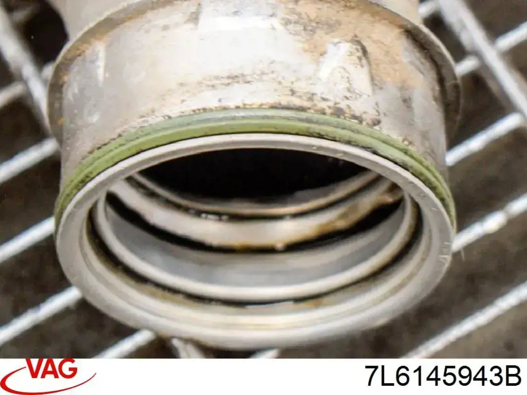 Do koszyka 7L6145943B VAG Przewód (króciec) intercoolera