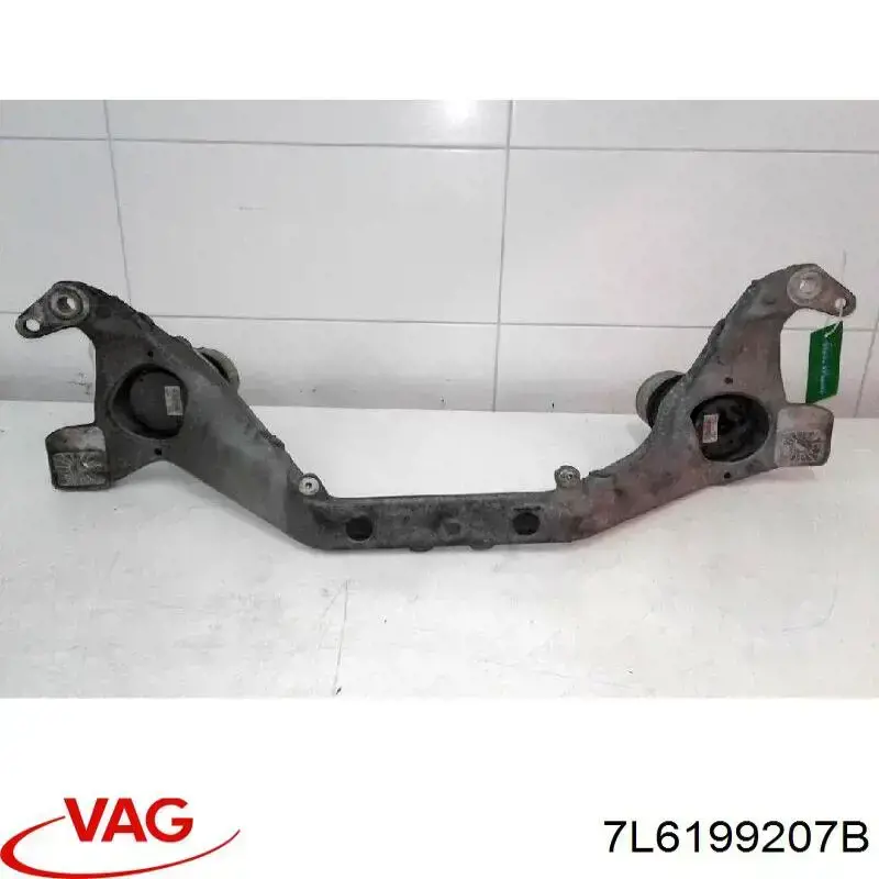 7L6199207B VAG Belka podwieszenia silnika