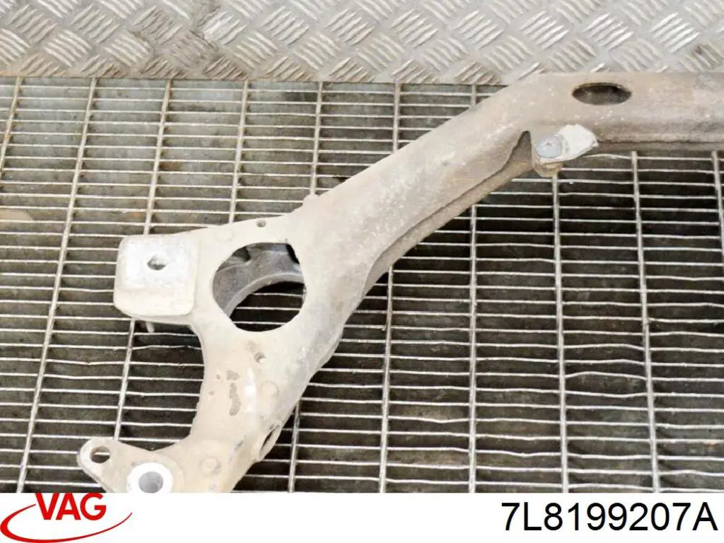 Do koszyka 7L8199207A VAG Belka podwieszenia silnika