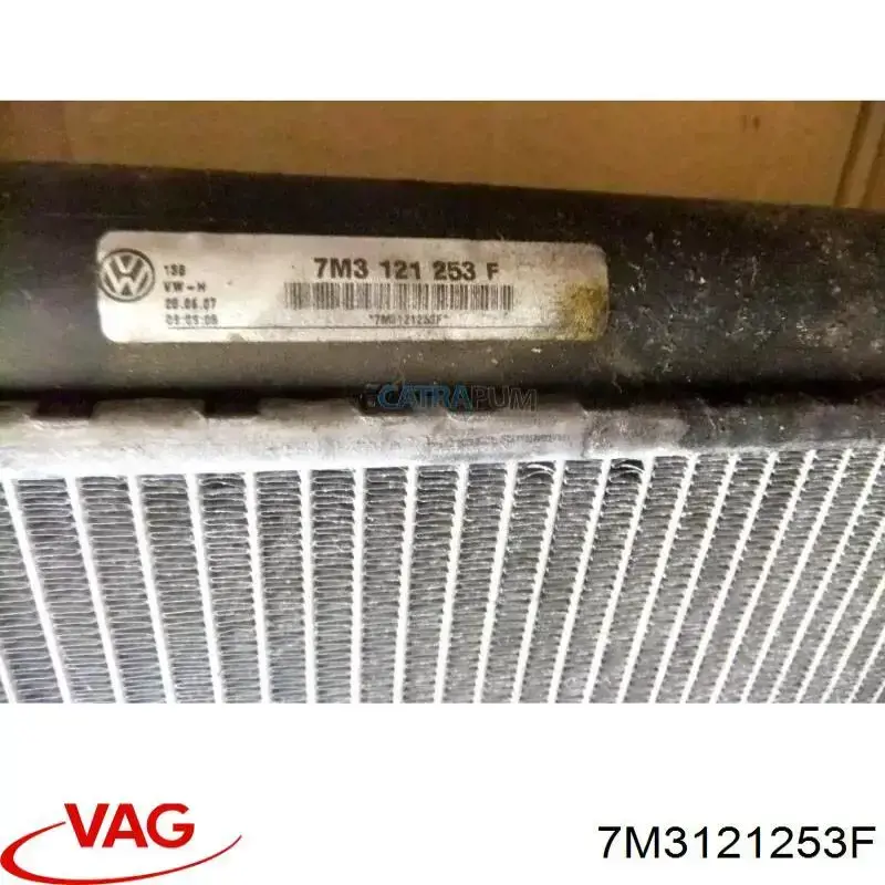 7M3121253F VAG Chłodnica silnika