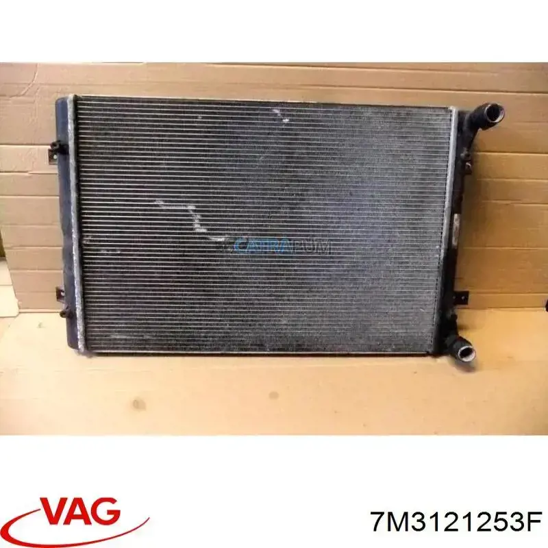 Chłodnica silnika VAG 7M3121253F