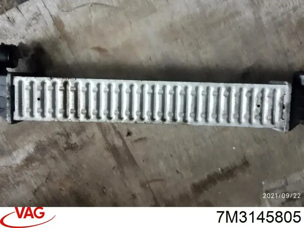 Chłodnica intercoolera VAG 7M3145805 cena, od 54,48 USD