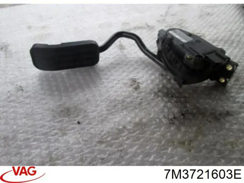 7M3721603E VAG Pedał przyspieszenia (gazu)