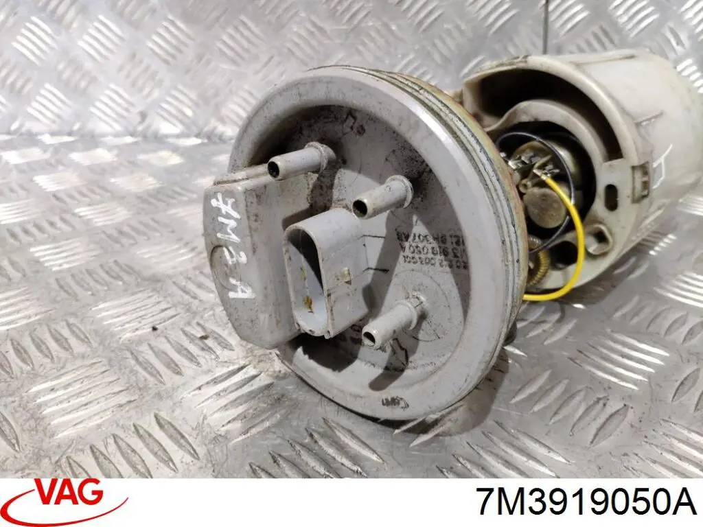 Moduł pompy paliwowej z czujnikiem poziomu paliwa VAG 7M3919050A