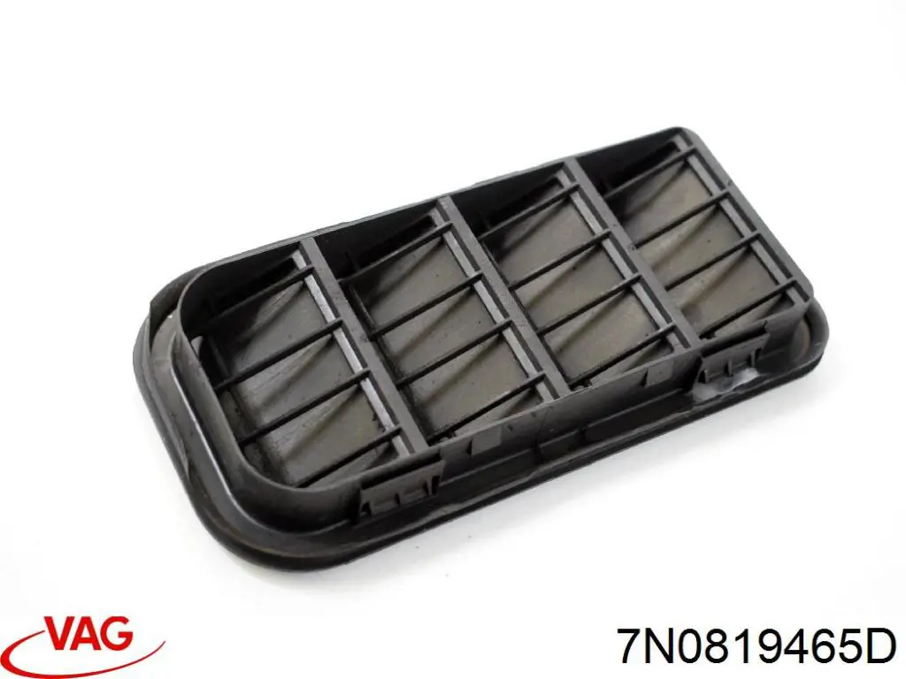 Kratka wentylacyjna tylna VAG 7N0819465D cena, od 44,54 USD