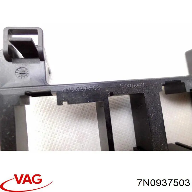 7N0937503 VAG Skrzynka bezpieczników