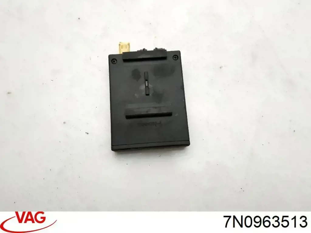 Do koszyka 7N0963513 VAG 