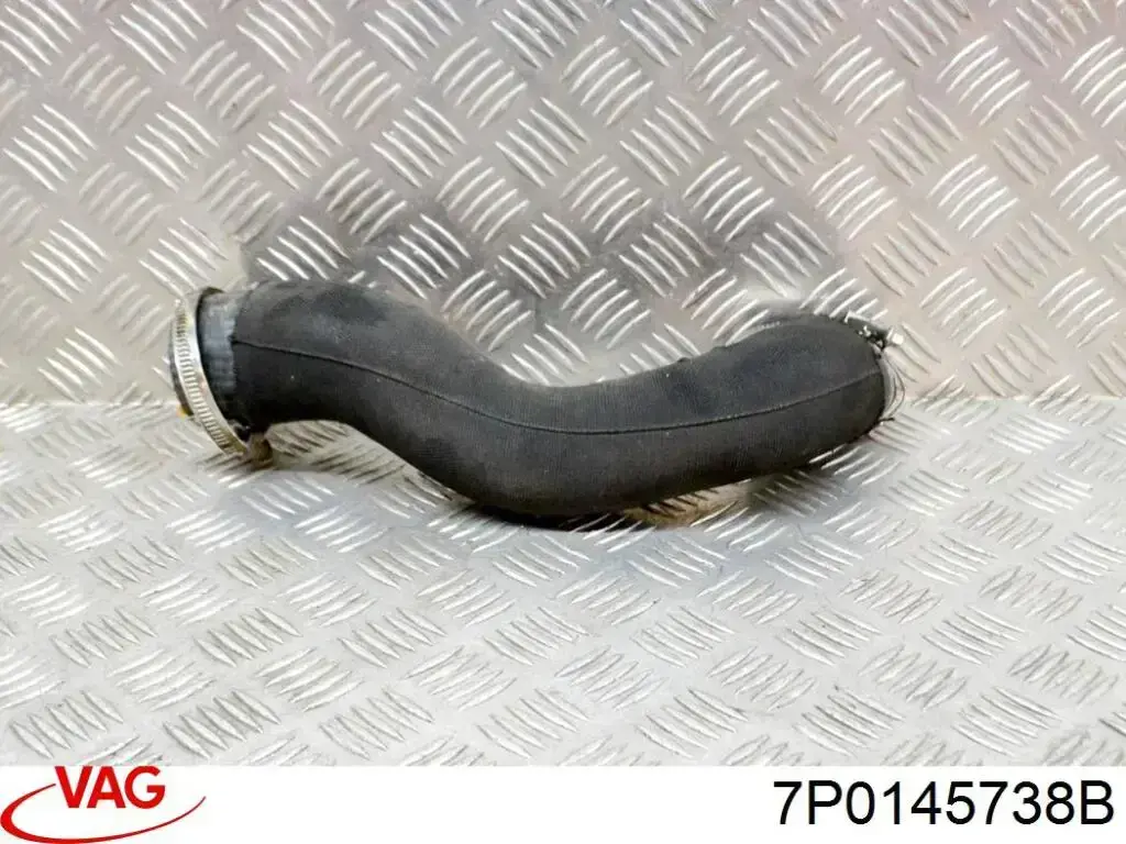 Przewód (króciec) intercoolera VAG 7P0145738B cena, od 43,56 USD