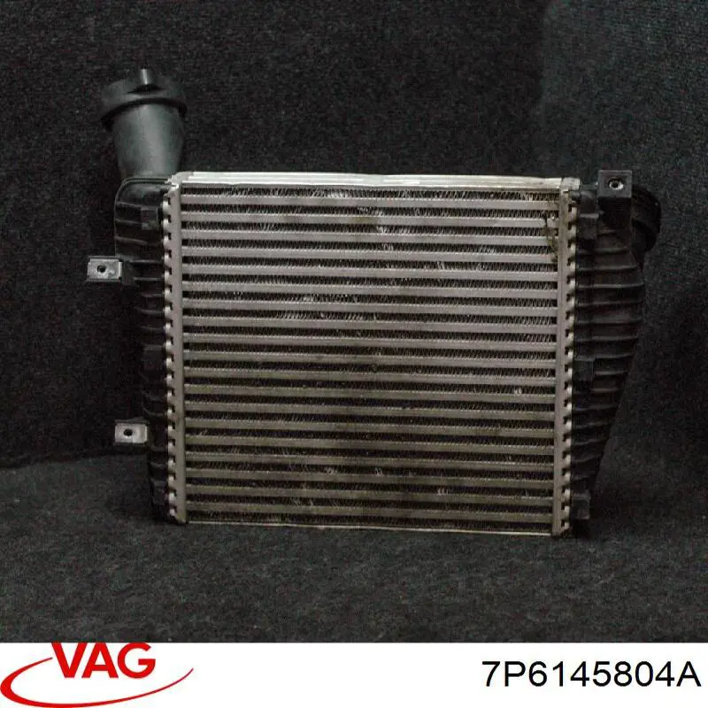 Chłodnica intercoolera VAG 7P6145804A cena, od 111,45 USD