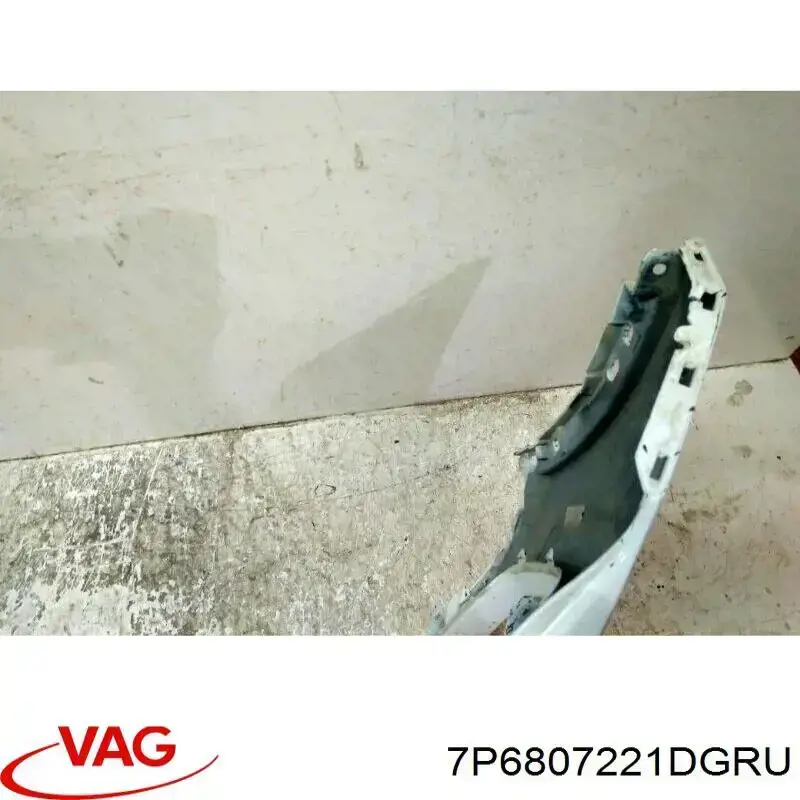 Do koszyka 7P6807221DGRU VAG Zderzak przedni