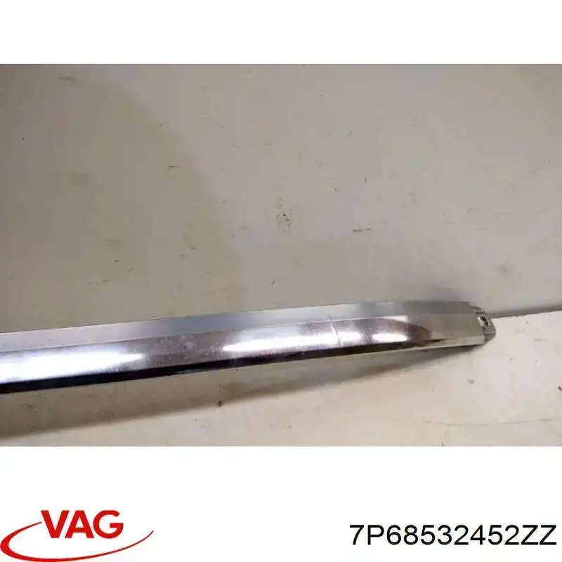 Listwa ochronna kratki zderzaka przedniego dolna VAG 7P68532452ZZ cena, od 175,26 USD