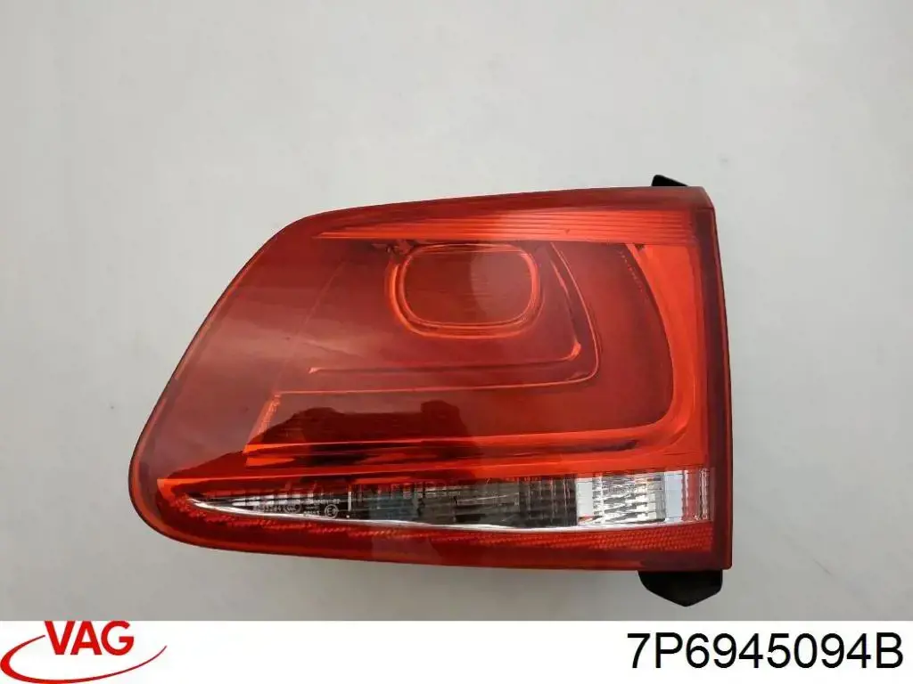 Lampa zespolona tylna prawa wewnętrzna VAG 7P6945094B cena, od 143,99 USD