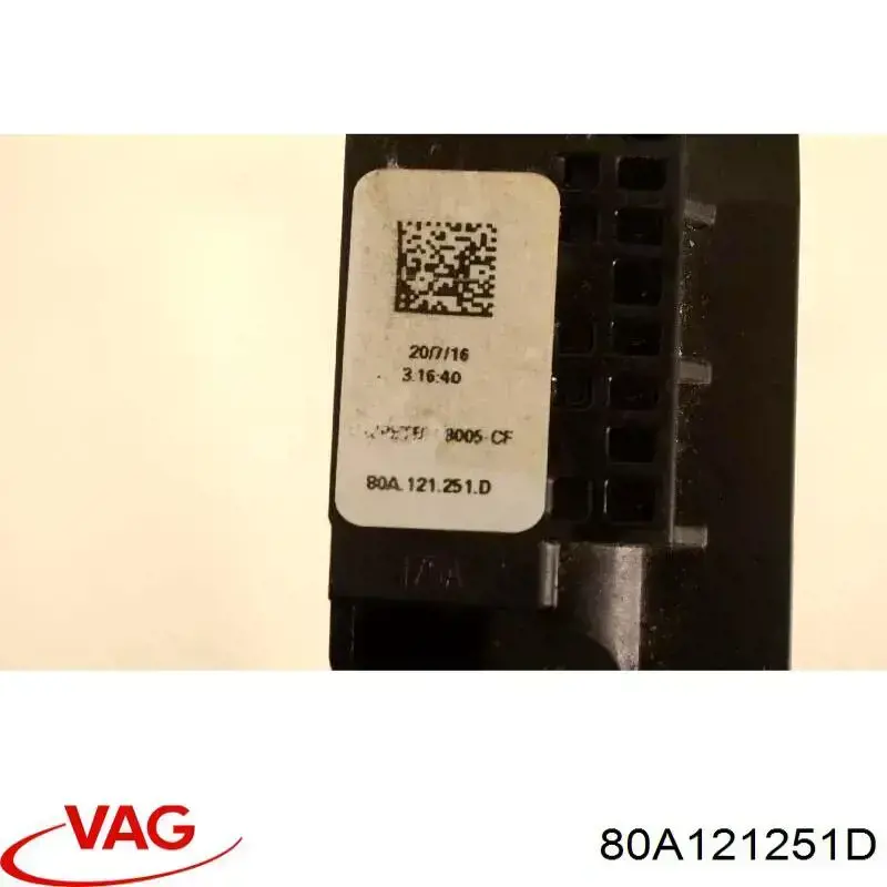 Chłodnica silnika VAG 80A121251D