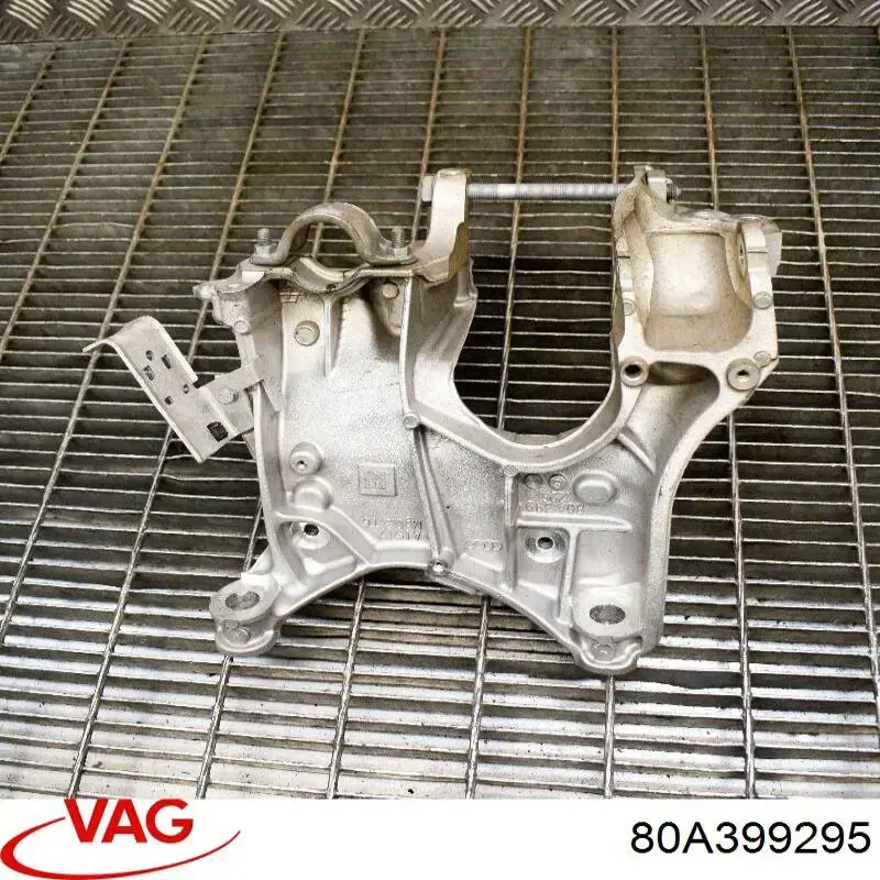 80A399295 VAG Wspornik przedniej belki