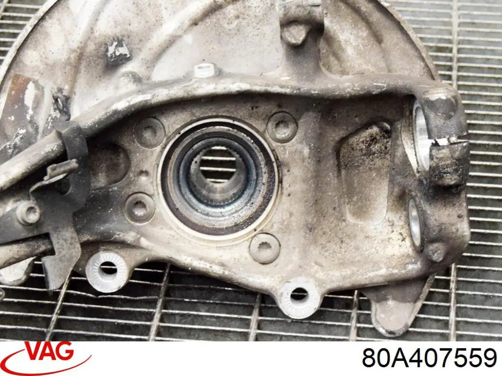 Do koszyka 80A407559 VAG Czop (zwrotnica) przedni lewy