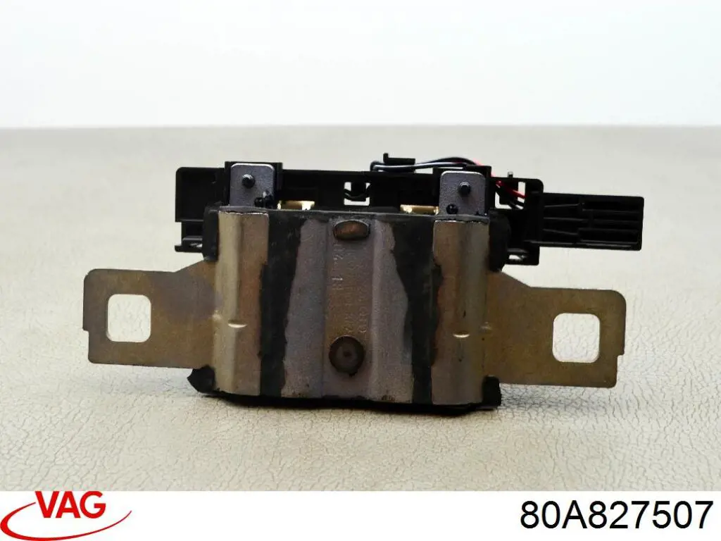 Zaczep zamka drzwi tylnych (bagażnika 3/5) VAG 80A827507 cena, od 47,67 USD