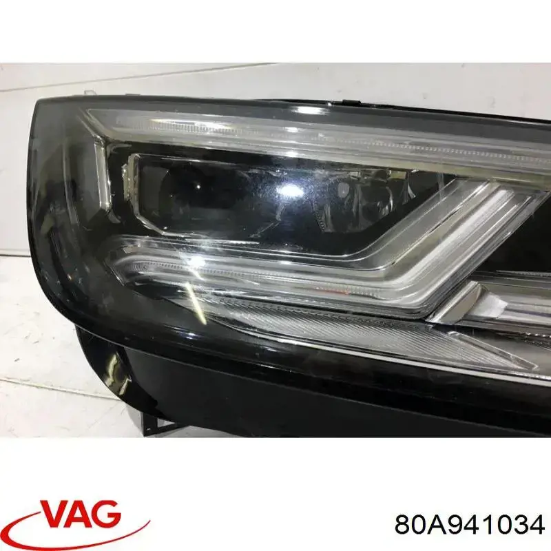 Reflektor prawy VAG 80A941034 cena, od 1455,14 USD