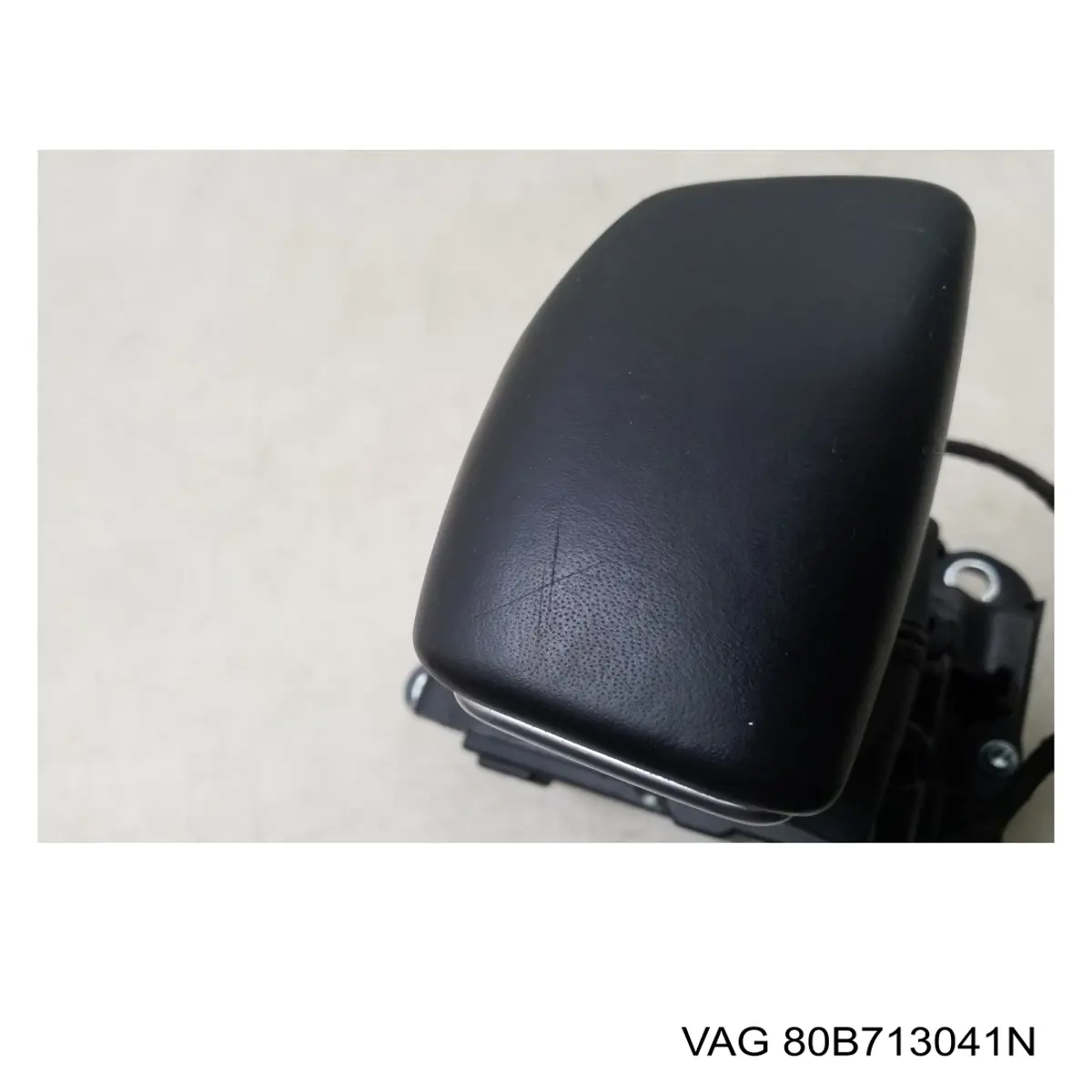 80B713041G VAG Mechanizm zmiany biegów (cięgno)
