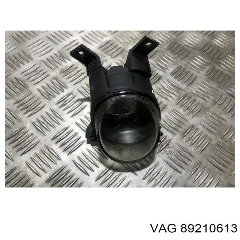 Do koszyka 89210613 VAG Lampa przeciwmgielna lewa