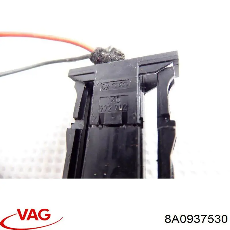 Skrzynka bezpieczników 8A0937530 VAG
