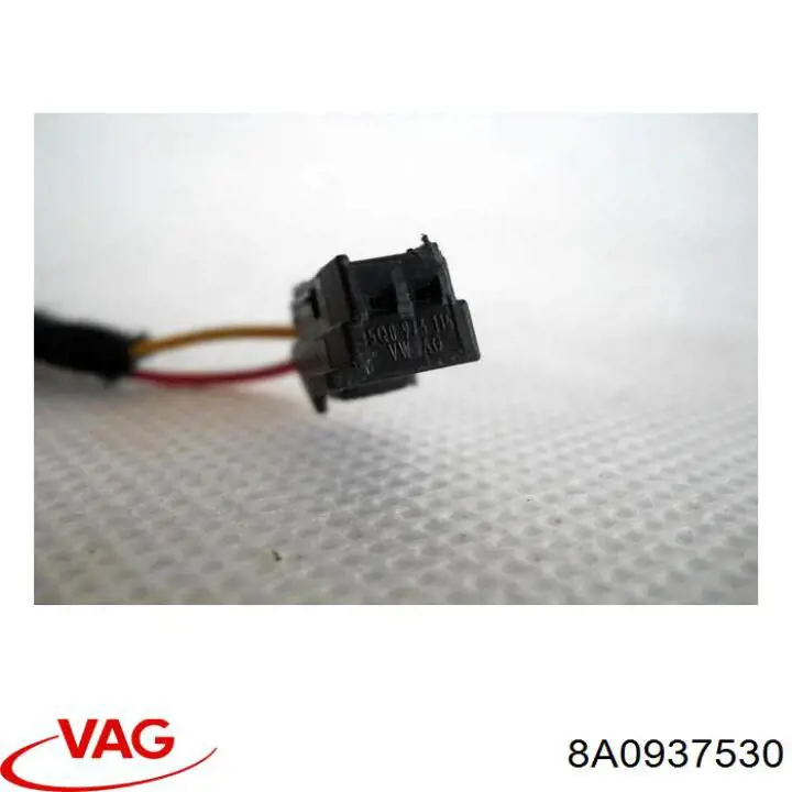 Skrzynka bezpieczników VAG 8A0937530 cena, od 16,39 USD