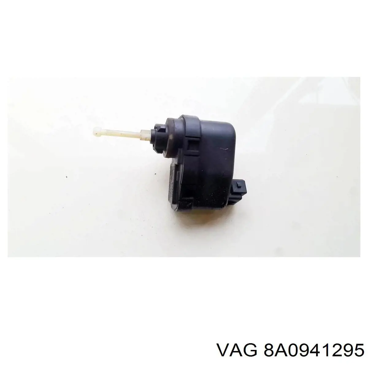 Korektor swiatel VAG 8A0941295 cena, od 60,28 USD