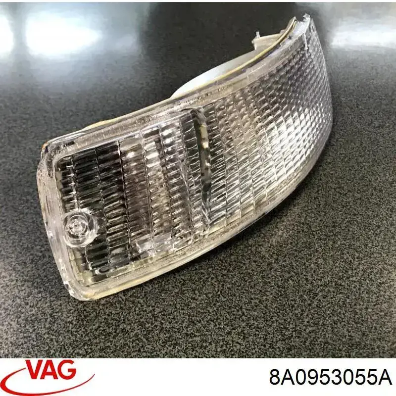 Do koszyka 8A0953055A VAG Kierunkowskaz lewy