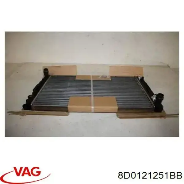 Do koszyka 8D0121251BB VAG Chłodnica silnika