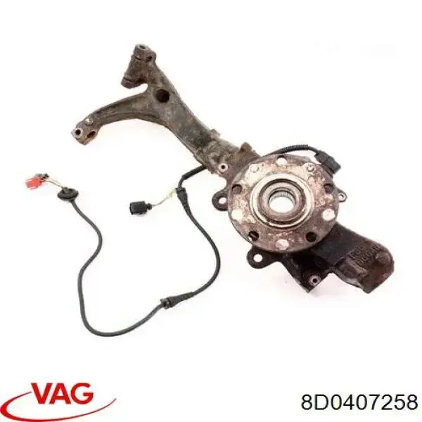 8D0407258 VAG Czop (zwrotnica) przedni prawy