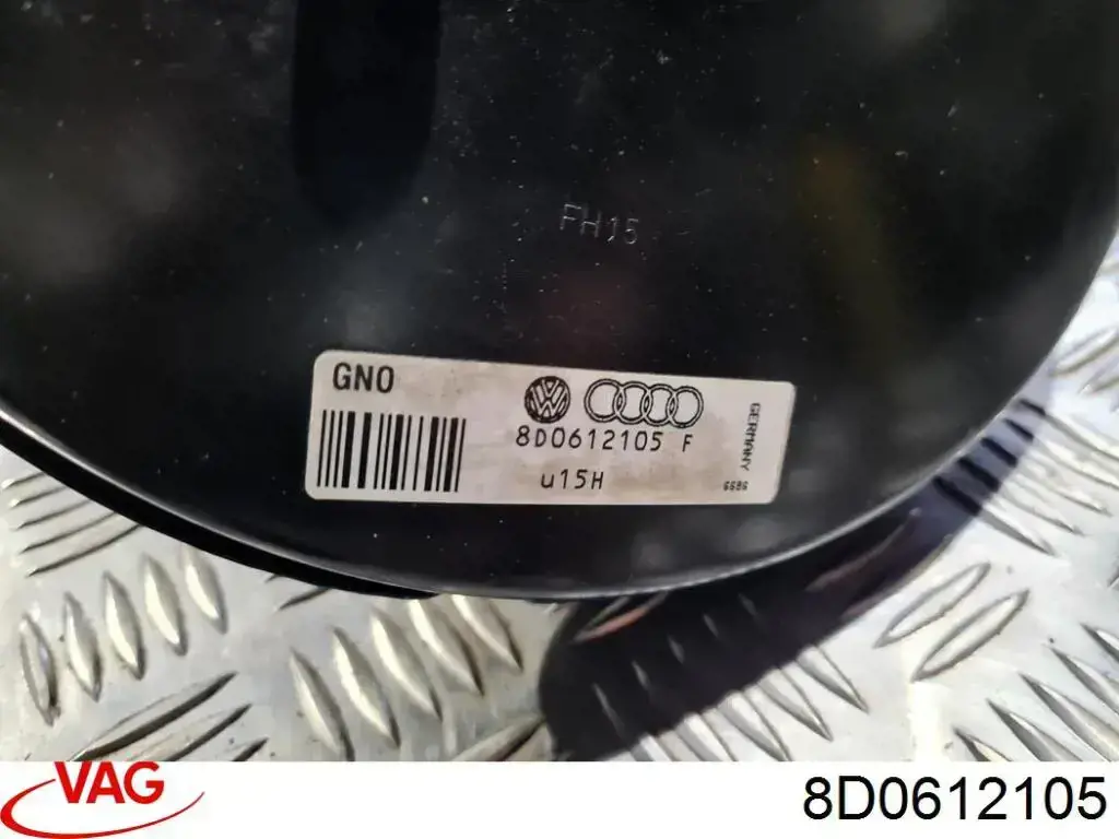 Do koszyka Wzmacniacz próżniowy hamulców Audi A4 B5 8D2