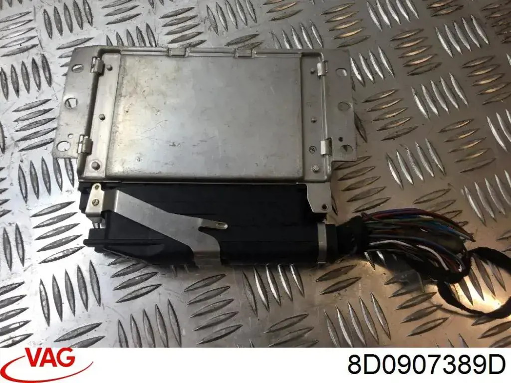8D0907389D VAG Sterownik ESP
